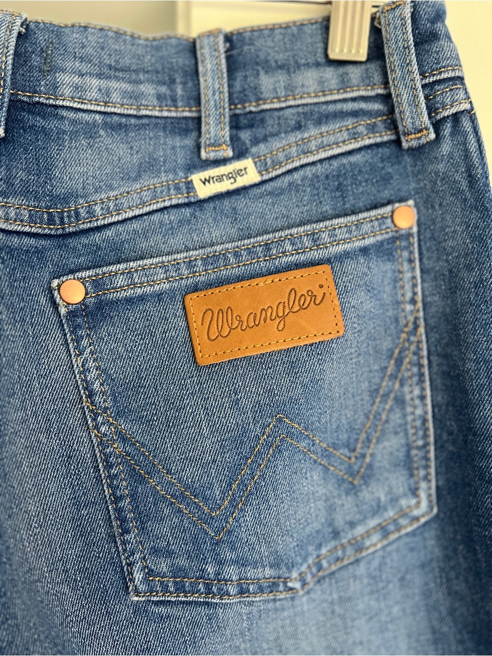 Wrangler Straight Leg Jeans - Dark Blue
